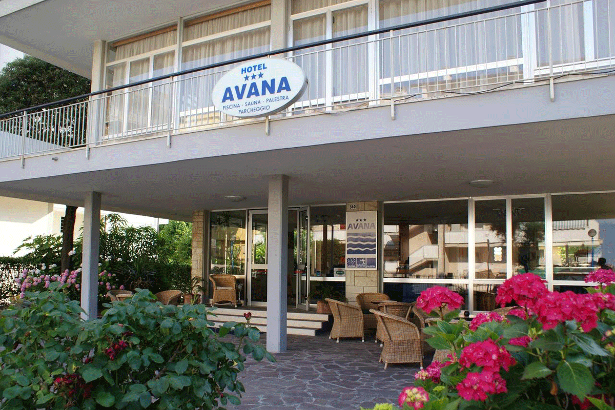 hotel avana riccione recensioni